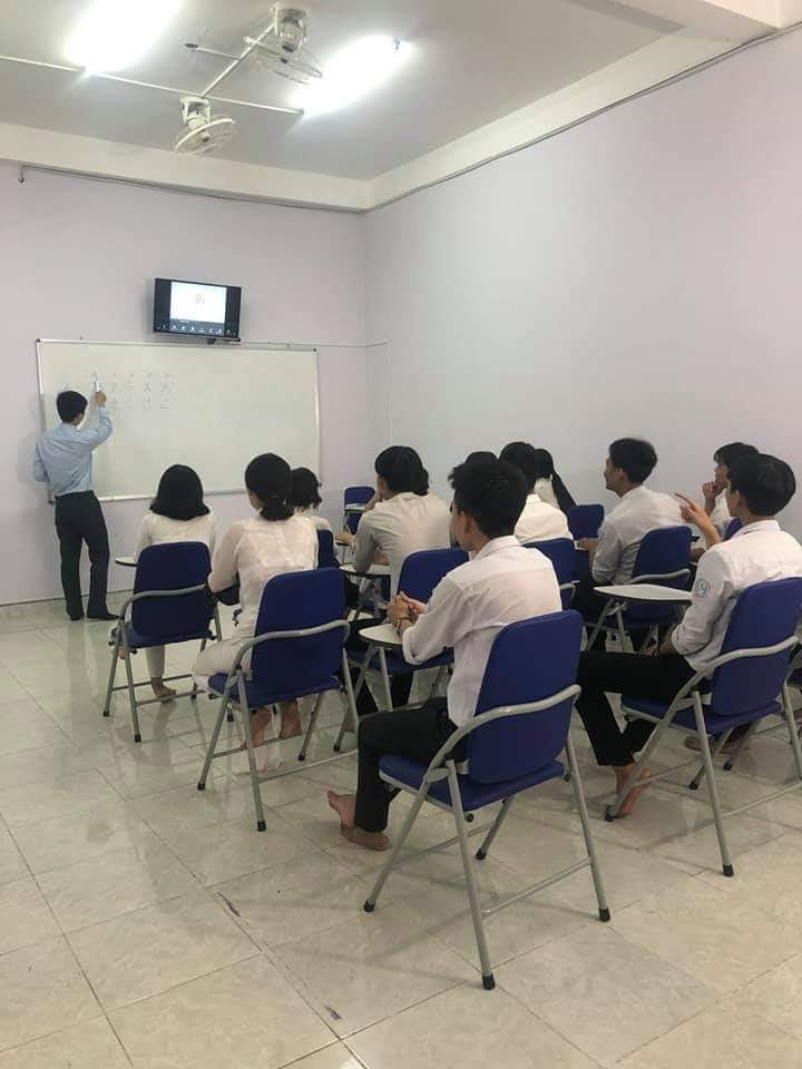 3214aab1cb04305a6915